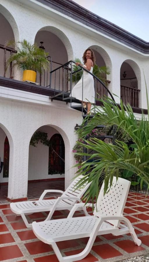 The Chill In Mansion Hostel Santa Marta מראה חיצוני תמונה